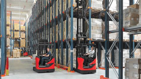 What is Reach Truck: A Journey Through the Maze of Industrial Machinery